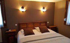 Logis Hotel Les Sapins