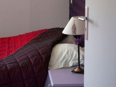 Logis Hotel Les Sapins Le Menil Room photo